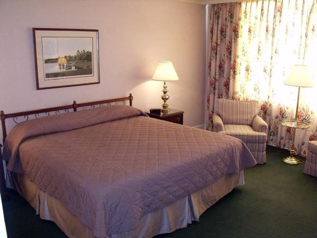 The Inn At Houndslake أيكن المظهر الخارجي الصورة