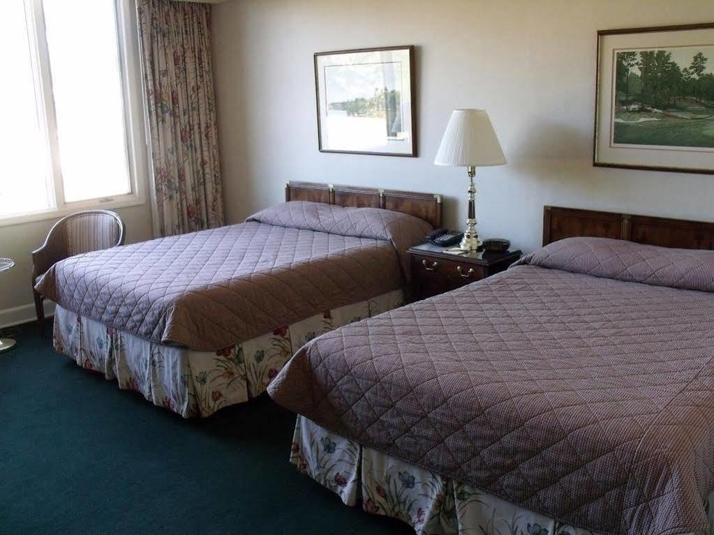 The Inn At Houndslake أيكن المظهر الخارجي الصورة